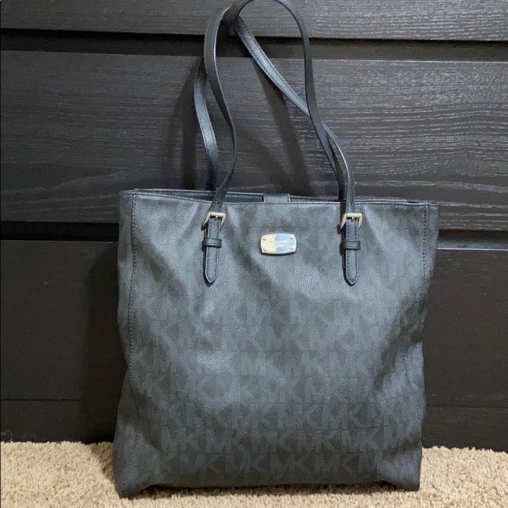 Black Leather Michael Kors Purse